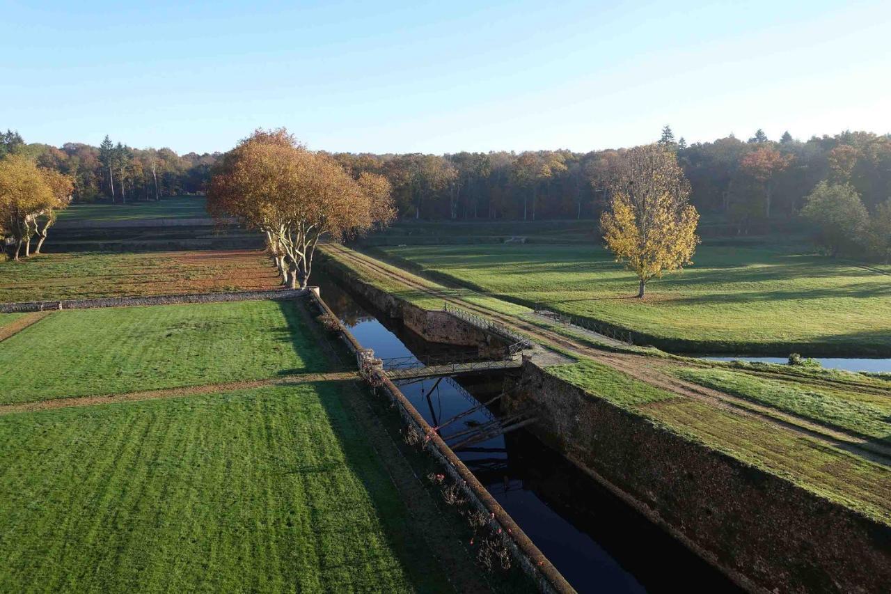 Chateau De La Riviere Pontgouin Luaran gambar